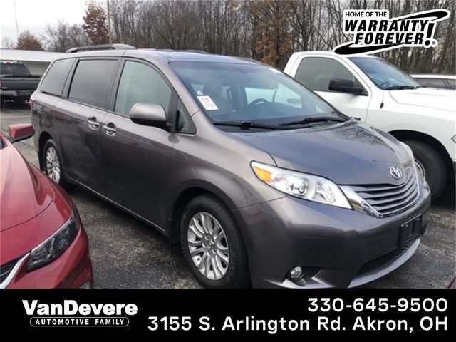 2017 Toyota Sienna 