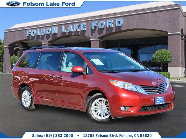 2017 Toyota Sienna XLE Premium