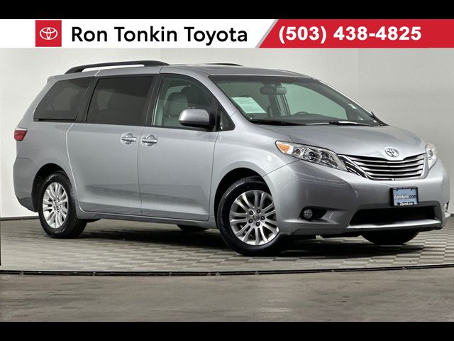 2017 Toyota Sienna 