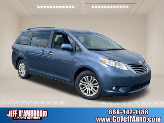 2017 Toyota Sienna 