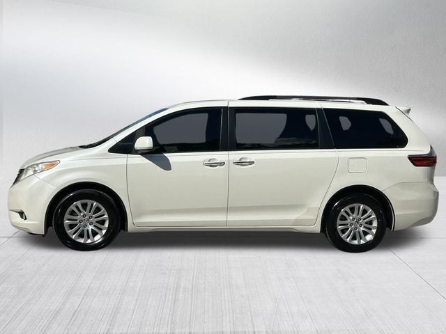2017 Toyota Sienna 