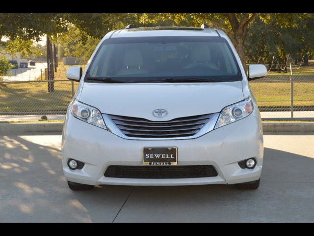 2017 Toyota Sienna XLE