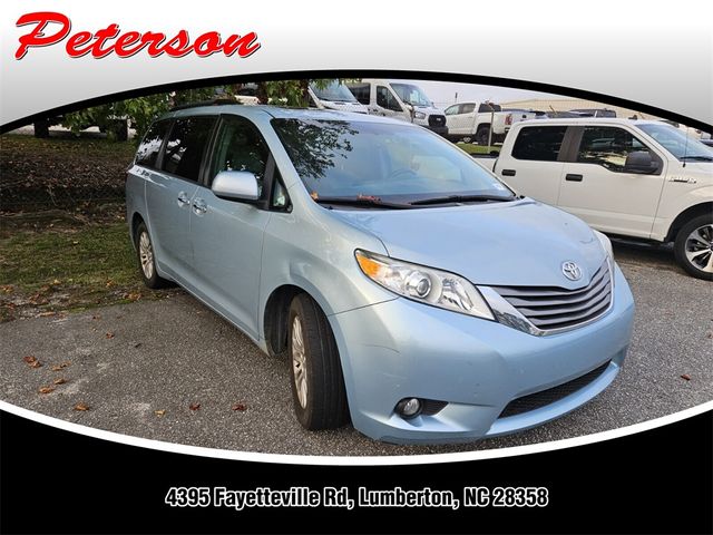 2017 Toyota Sienna 