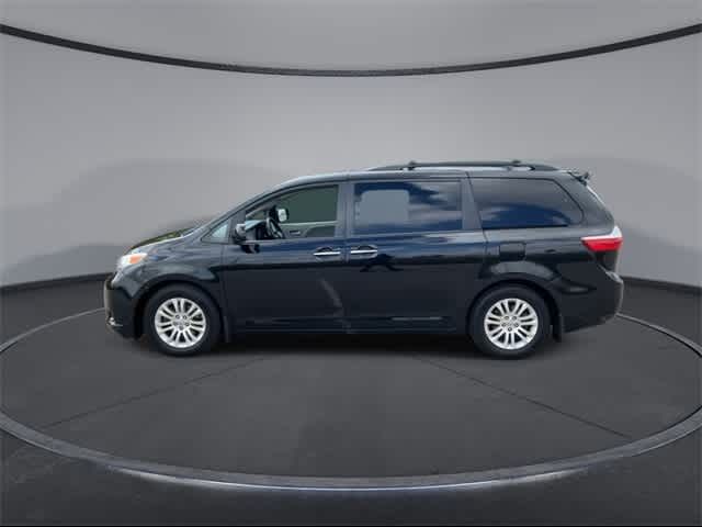 2017 Toyota Sienna XLE