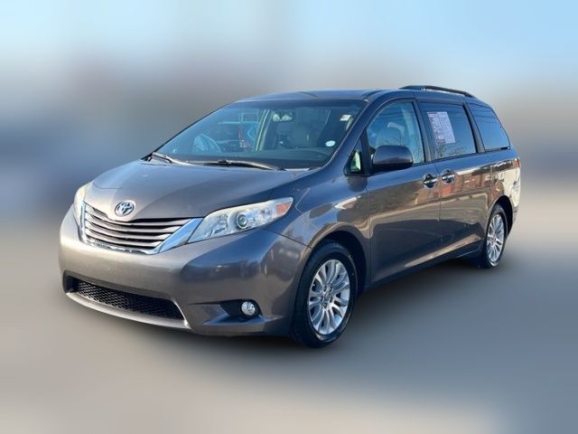 2017 Toyota Sienna XLE