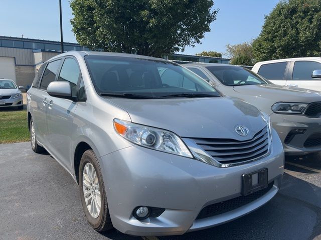 2017 Toyota Sienna 