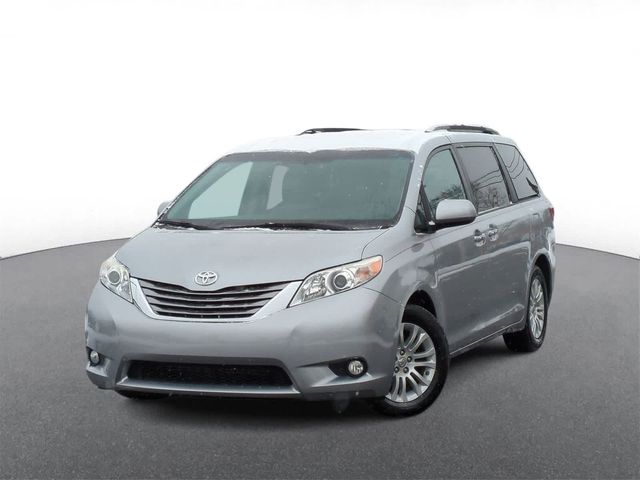 2017 Toyota Sienna XLE