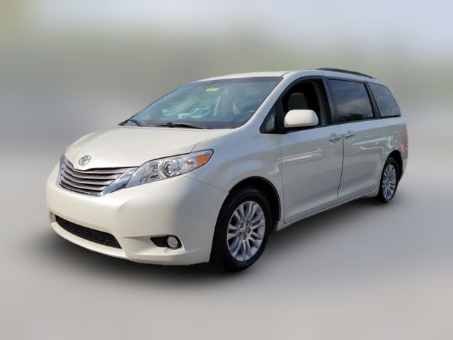 2017 Toyota Sienna 