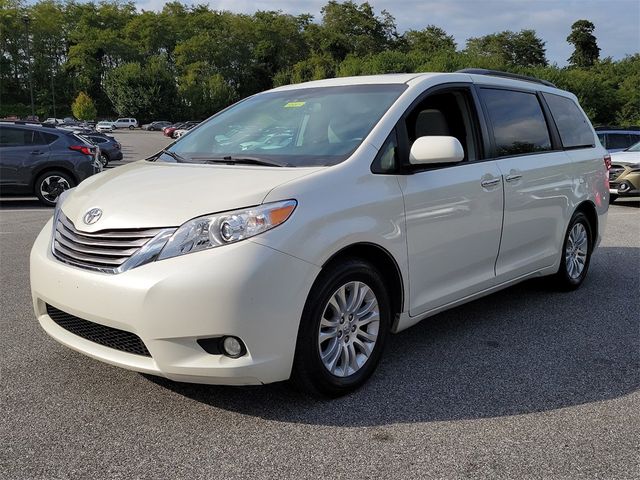 2017 Toyota Sienna 