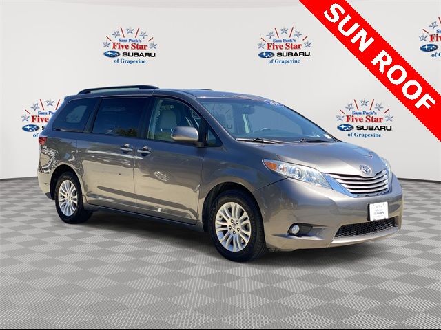 2017 Toyota Sienna XLE