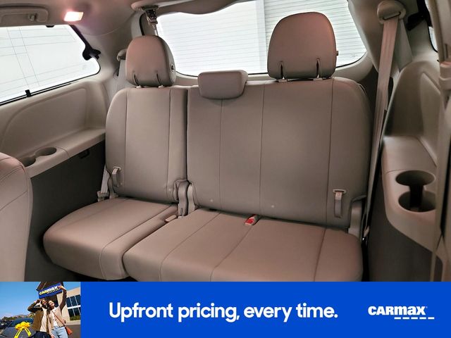 2017 Toyota Sienna XLE