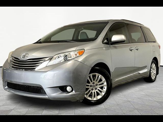 2017 Toyota Sienna XLE