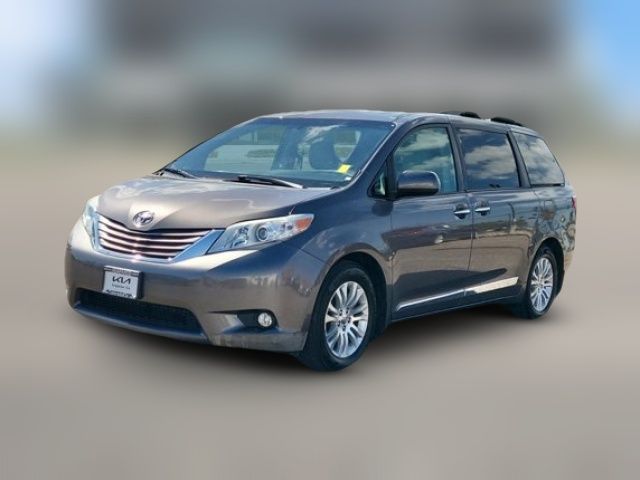 2017 Toyota Sienna XLE