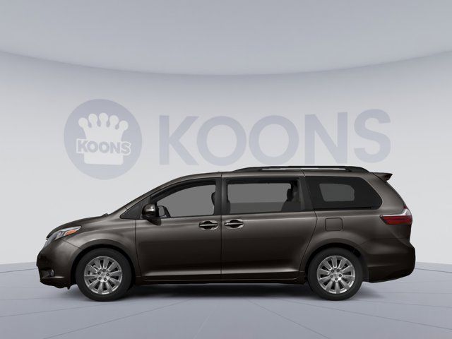 2017 Toyota Sienna XLE Auto Access Seat