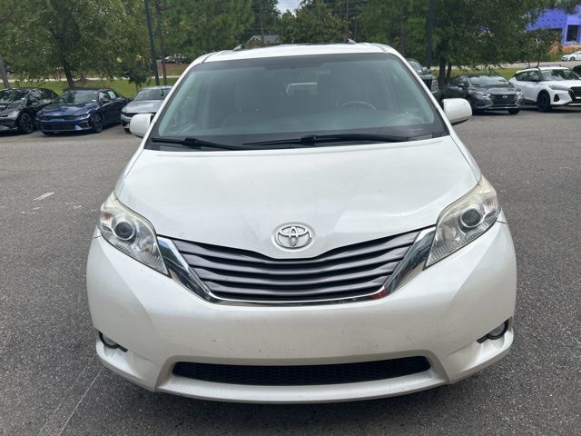 2017 Toyota Sienna 