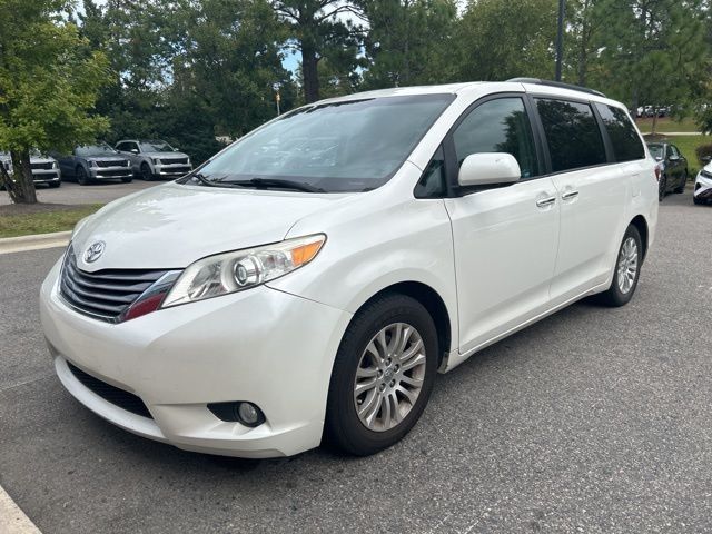 2017 Toyota Sienna 