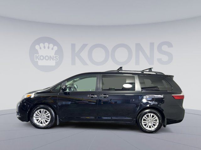 2017 Toyota Sienna XLE