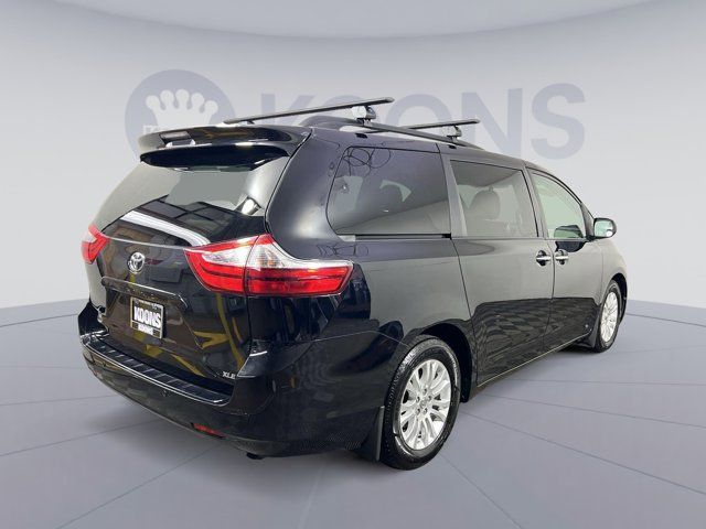 2017 Toyota Sienna XLE