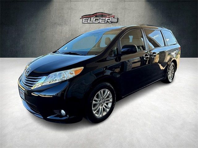 2017 Toyota Sienna XLE