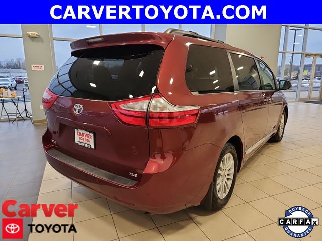 2017 Toyota Sienna XLE