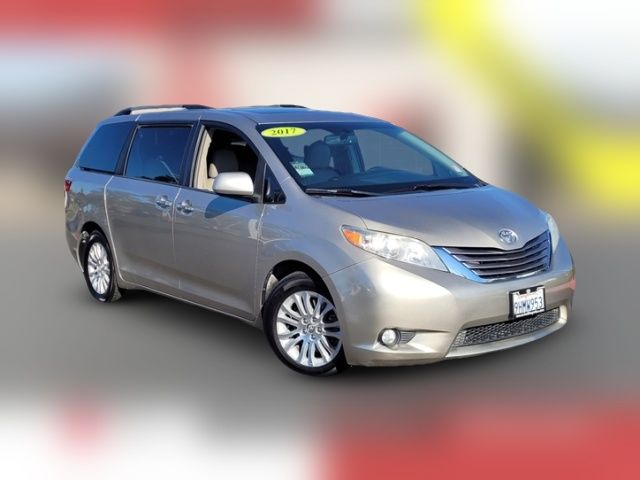 2017 Toyota Sienna 