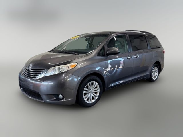 2017 Toyota Sienna XLE