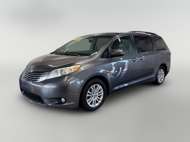 2017 Toyota Sienna XLE