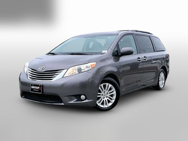 2017 Toyota Sienna XLE