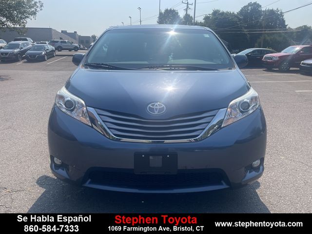 2017 Toyota Sienna 