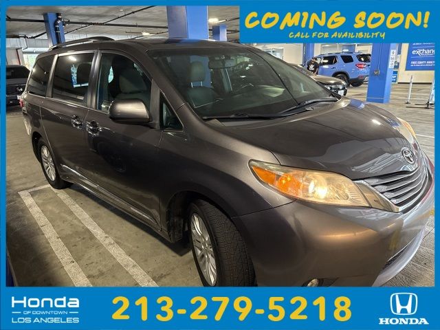 2017 Toyota Sienna 