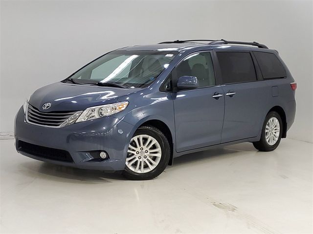 2017 Toyota Sienna XLE