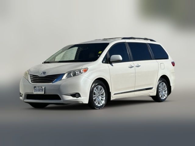 2017 Toyota Sienna XLE