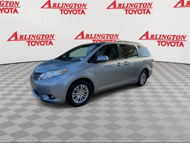 2017 Toyota Sienna XLE