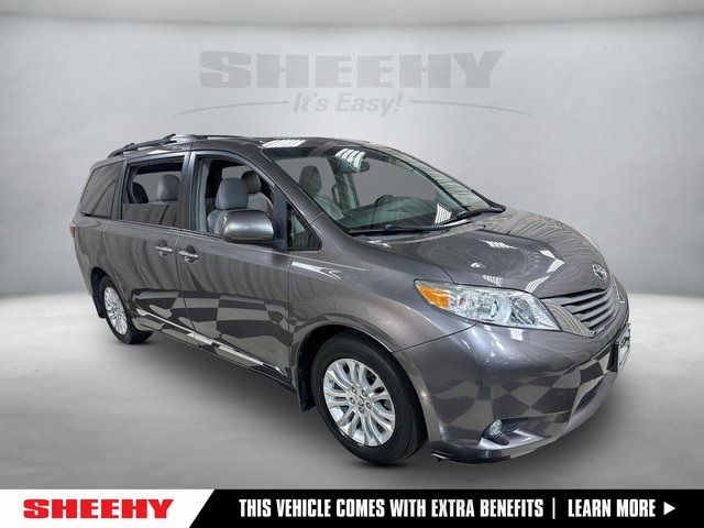 2017 Toyota Sienna XLE