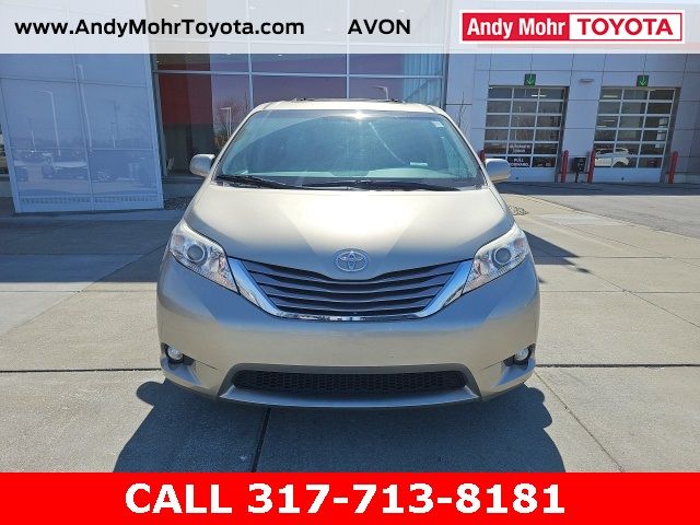 2017 Toyota Sienna XLE