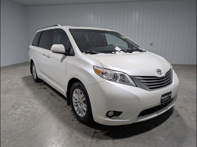 2017 Toyota Sienna 