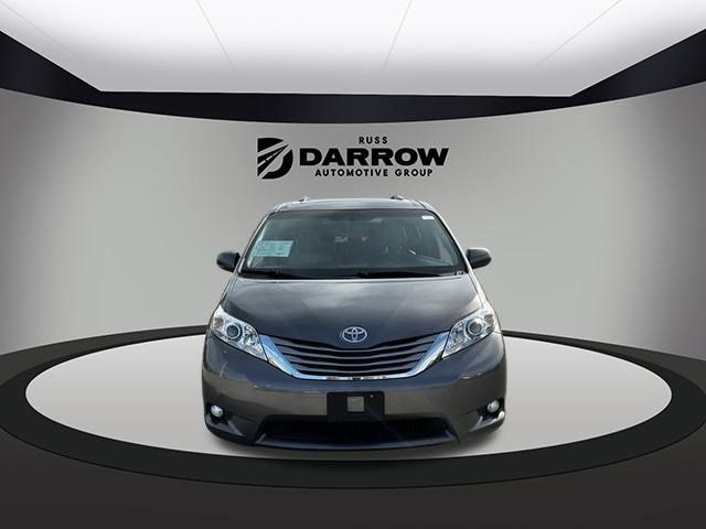 2017 Toyota Sienna XLE