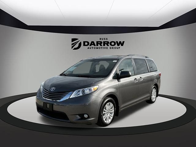 2017 Toyota Sienna XLE