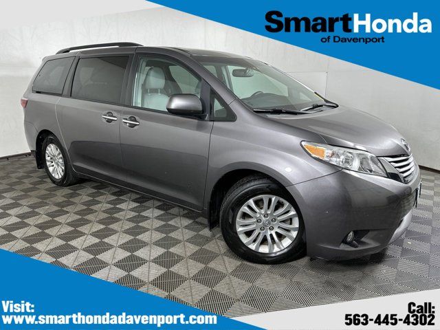 2017 Toyota Sienna XLE Premium