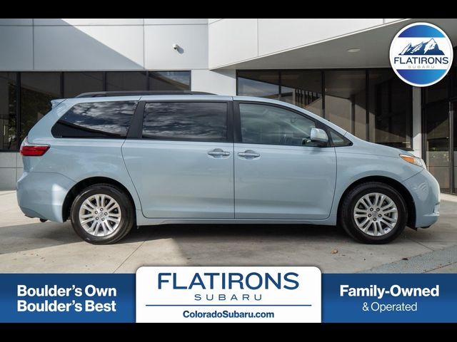 2017 Toyota Sienna XLE