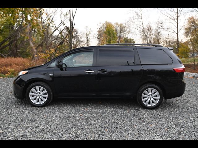 2017 Toyota Sienna 