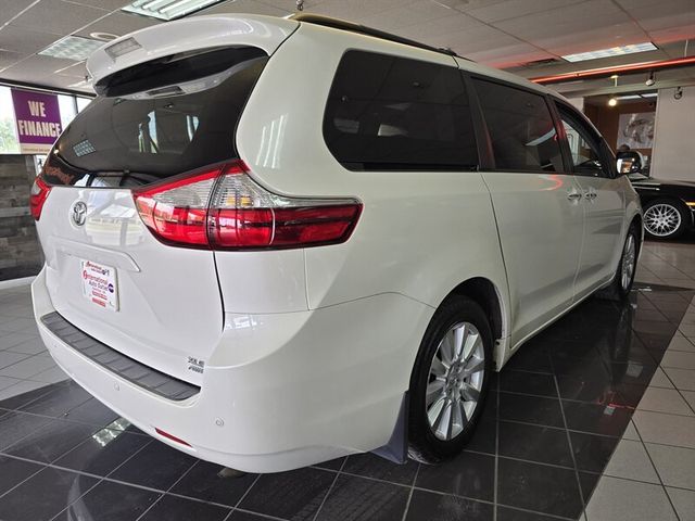 2017 Toyota Sienna 