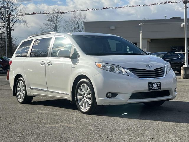 2017 Toyota Sienna 