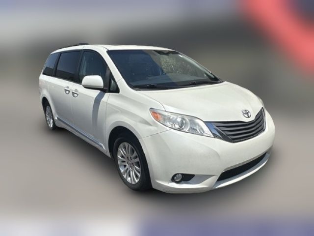 2017 Toyota Sienna 