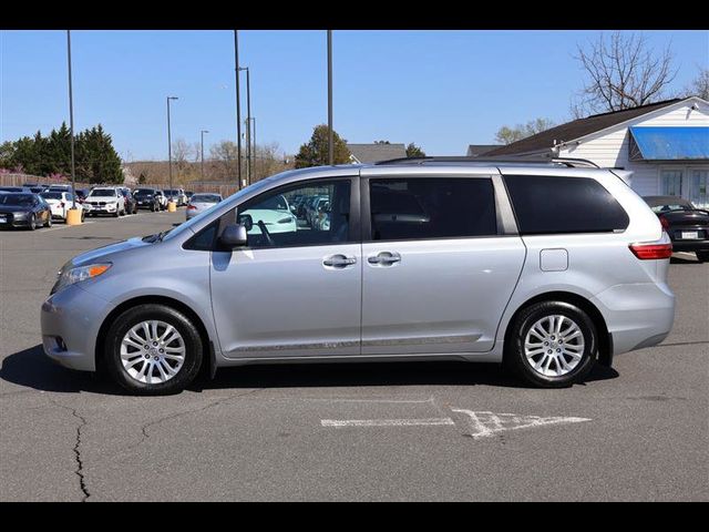 2017 Toyota Sienna 