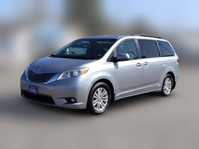 2017 Toyota Sienna 