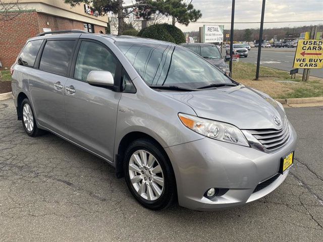 2017 Toyota Sienna 