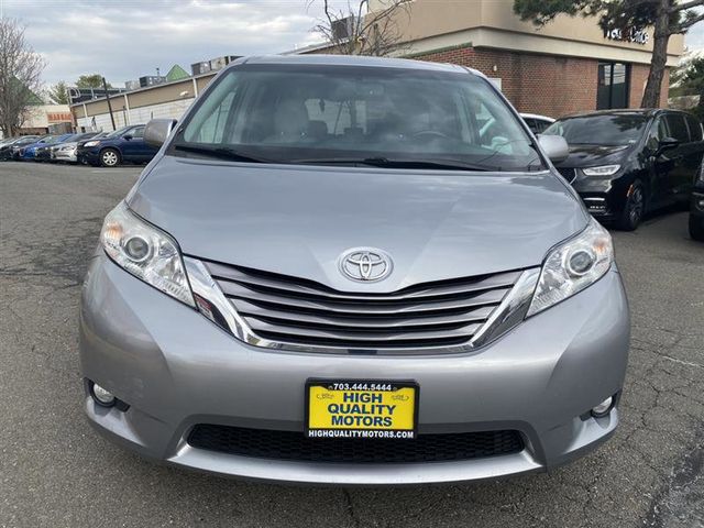 2017 Toyota Sienna 