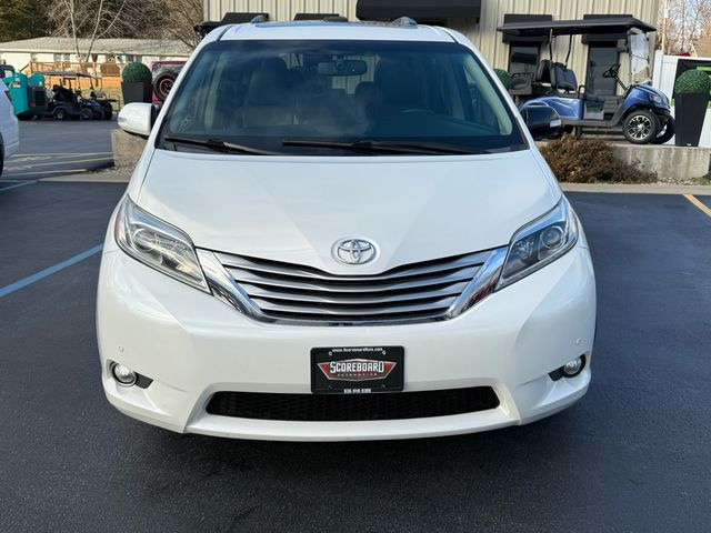 2017 Toyota Sienna 