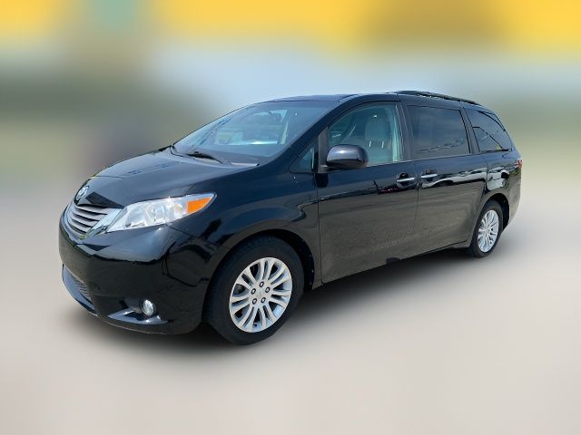 2017 Toyota Sienna XLE